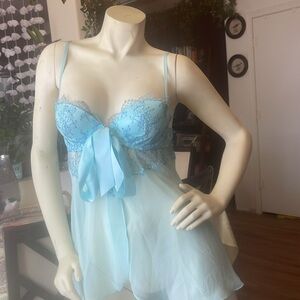 Victoria’s Secret 34C baby blue lingerie NWT!